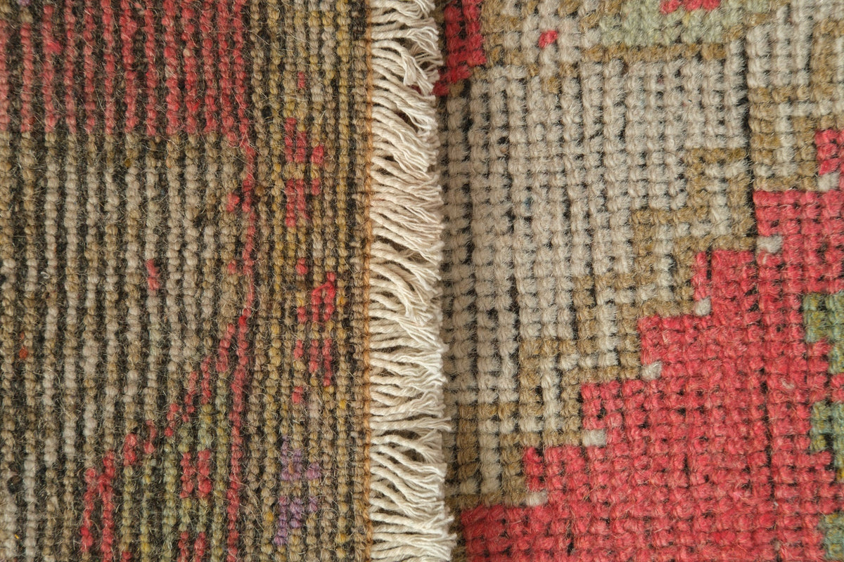 Vintage Turkish Rug Menne