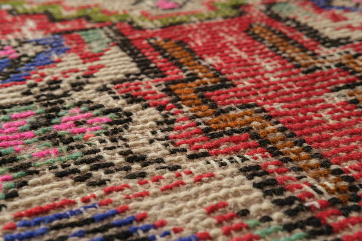 Vintage Turkish Rug Eutimio