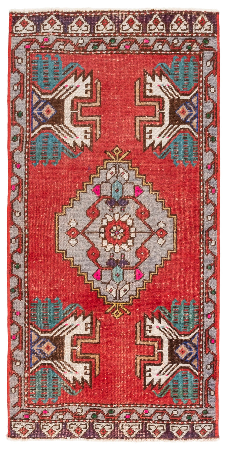 Vintage Turkish Rug Hylanis