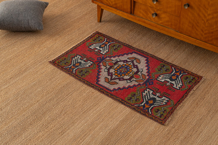 Vintage Turkish Rug Raviora