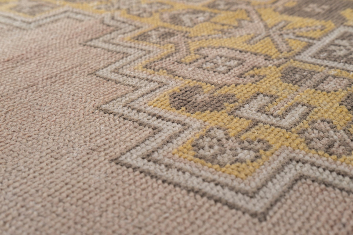 Vintage Turkish Rug Tolven