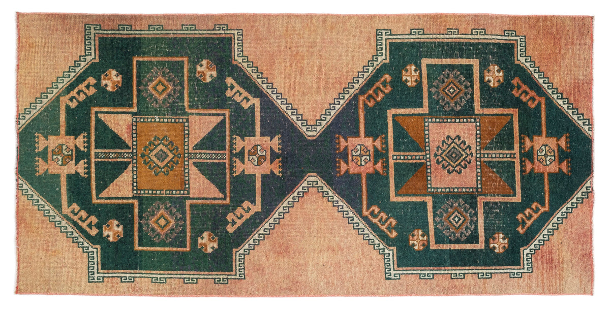 Vintage Turkish Rug Kolvin