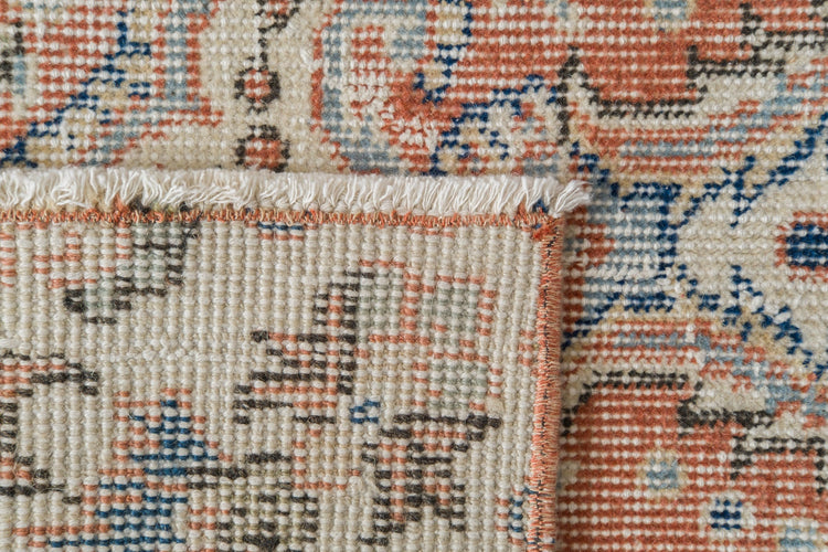 Vintage Distressed Rug Anaxis