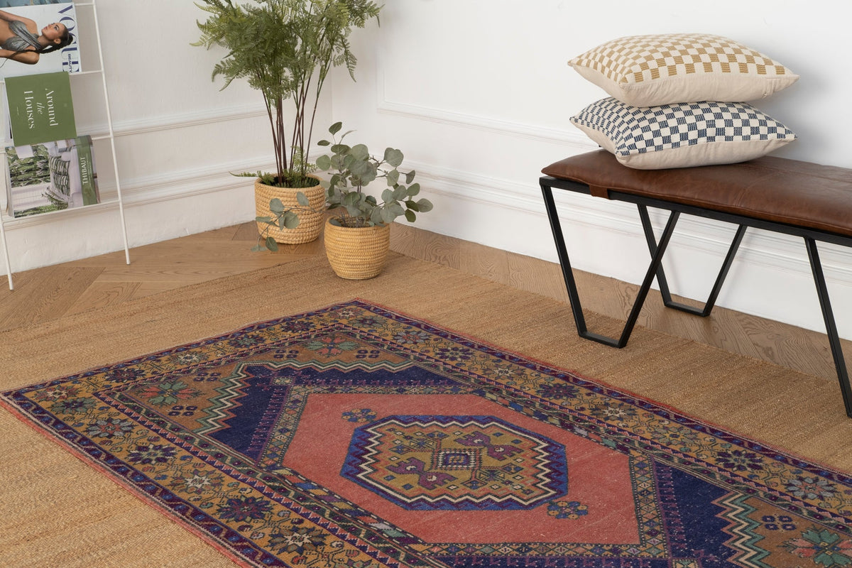 Vintage Turkish Rug Gerwald