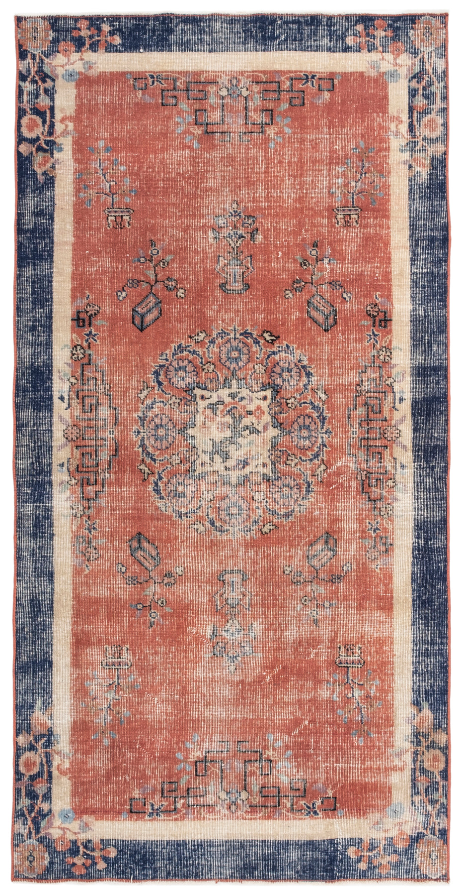 Vintage Distressed Rug Ignacas