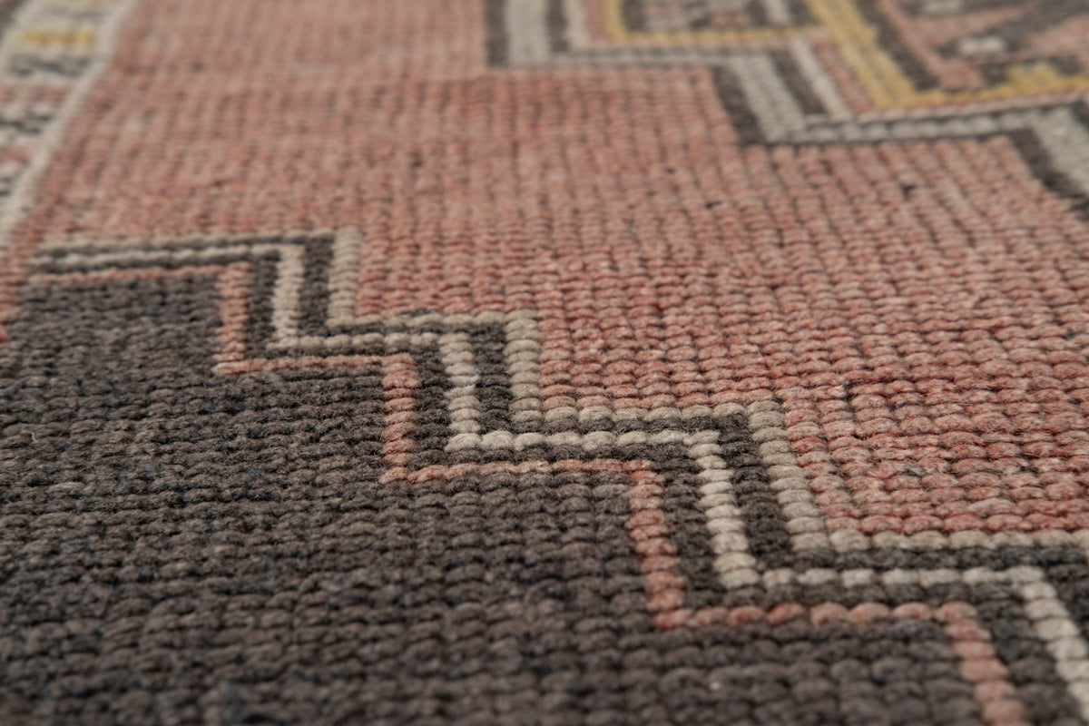 Vintage Turkish Rug Alize