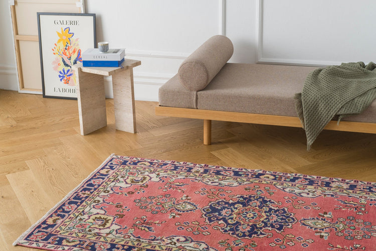 Vintage Persian Rug Vulyn