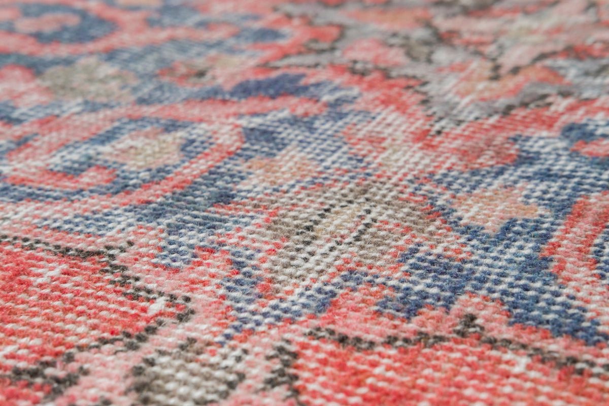 Vintage Distressed Rug Toxaris