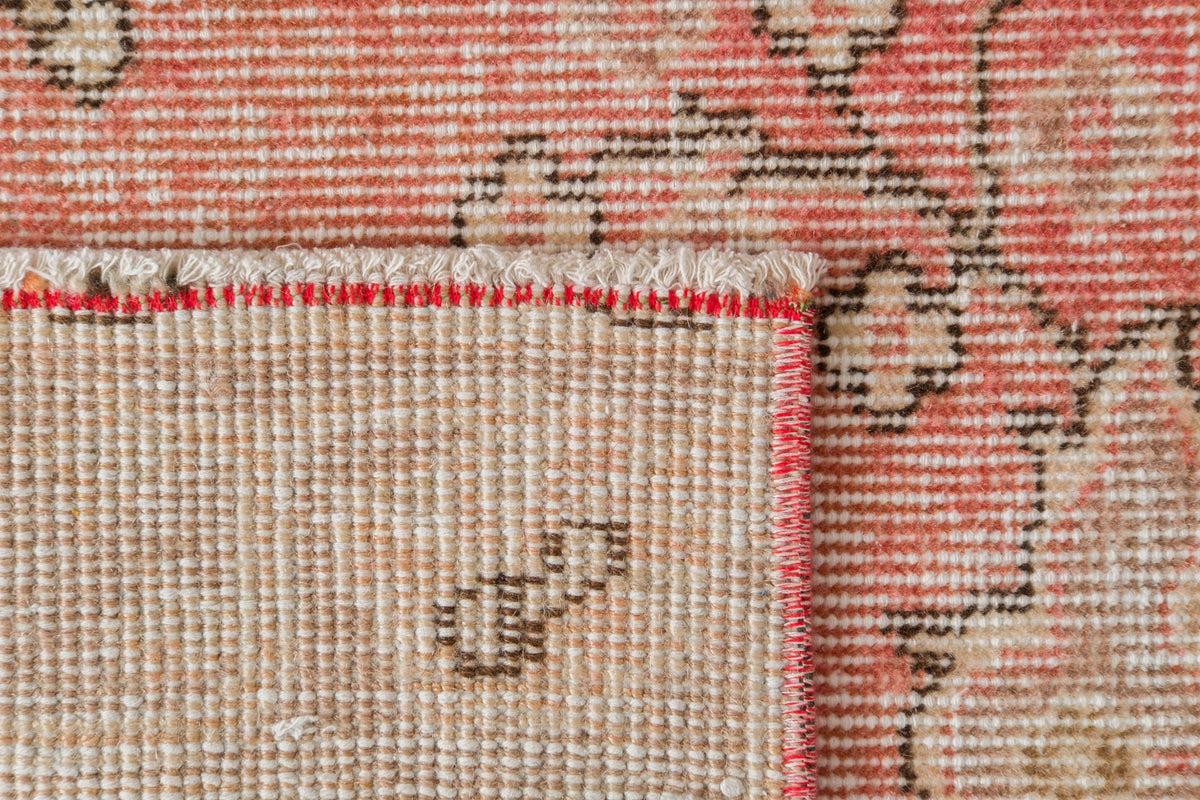 Vintage Distressed Rug Adruaztof