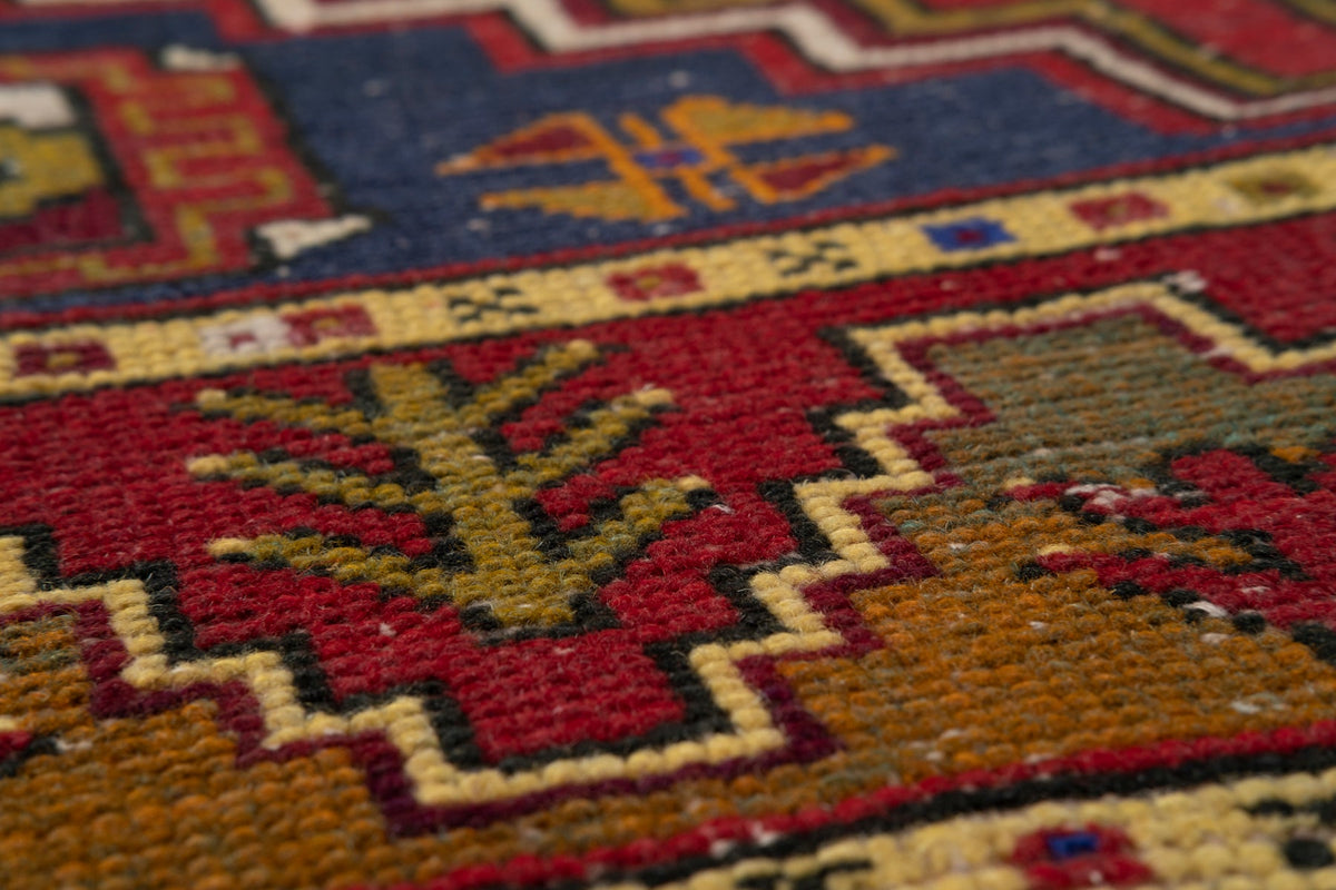 Vintage Turkish Rug Nikollaq