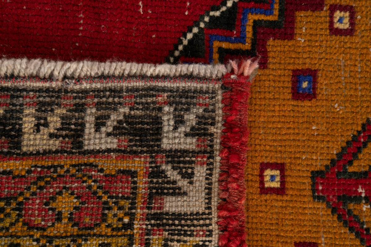Vintage Turkish Rug Nikollaq