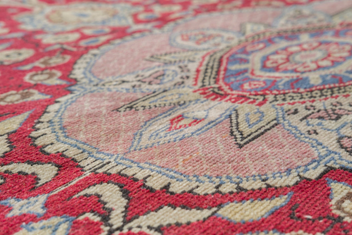 Vintage Persian Rug Avry