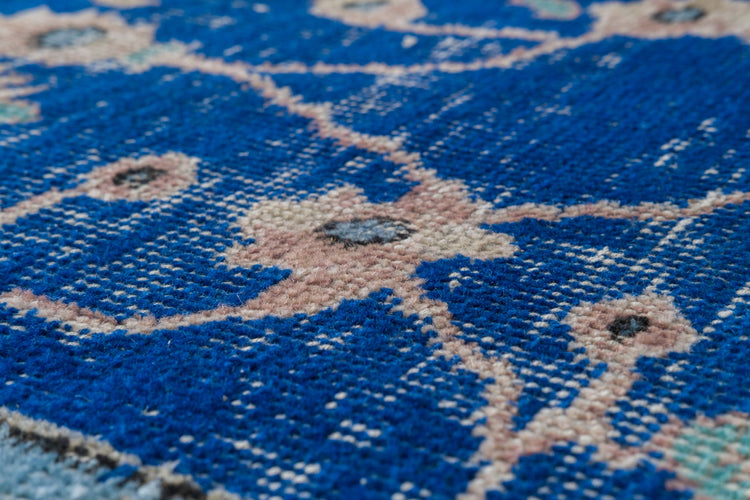 Vintage Distressed Rug Deianira