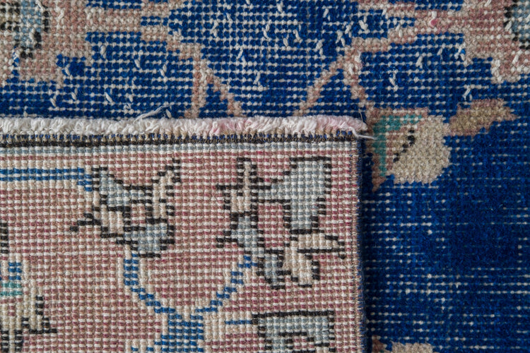 Vintage Distressed Rug Deianira