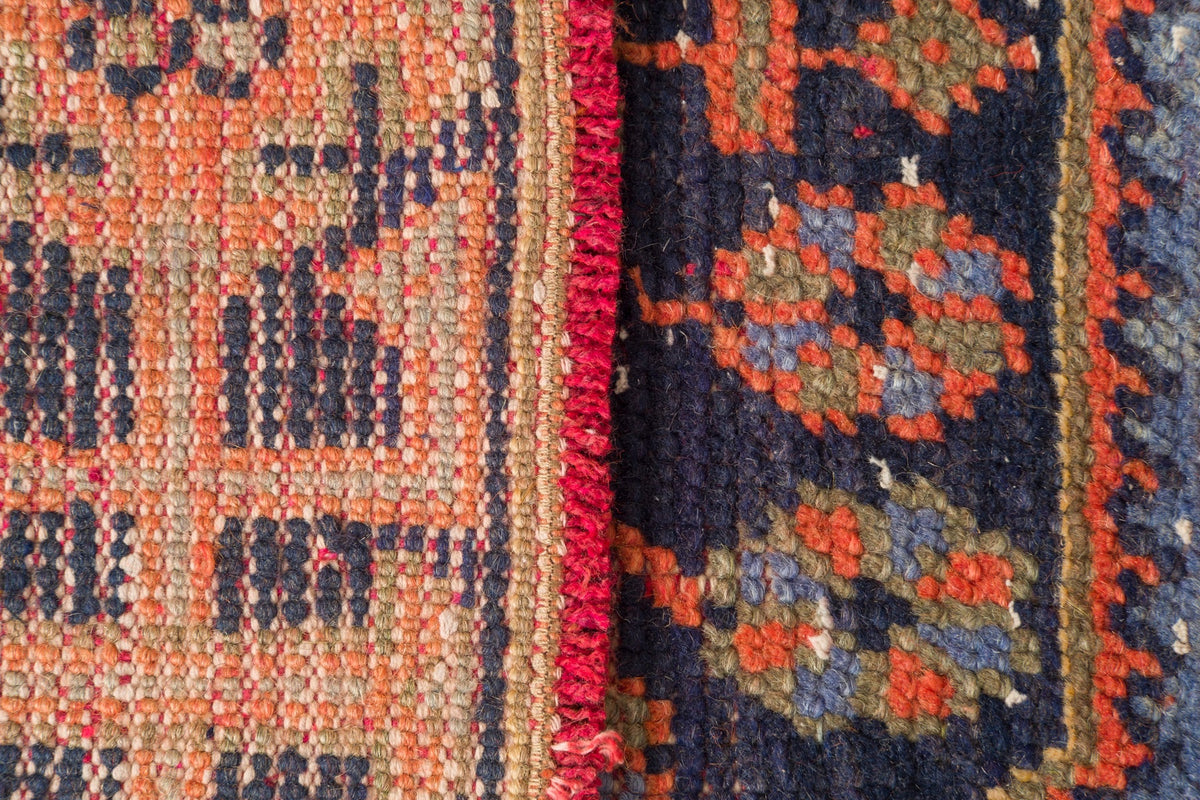 Vintage Turkish Runner Rug Pindaron