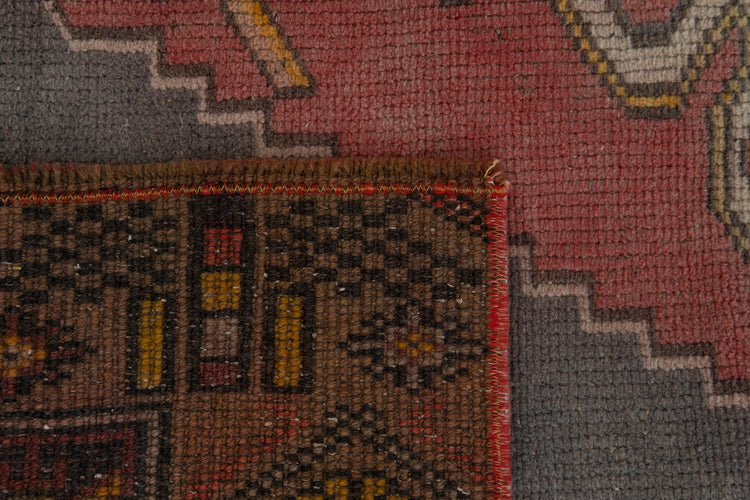 Vintage Turkish Rug Sagi