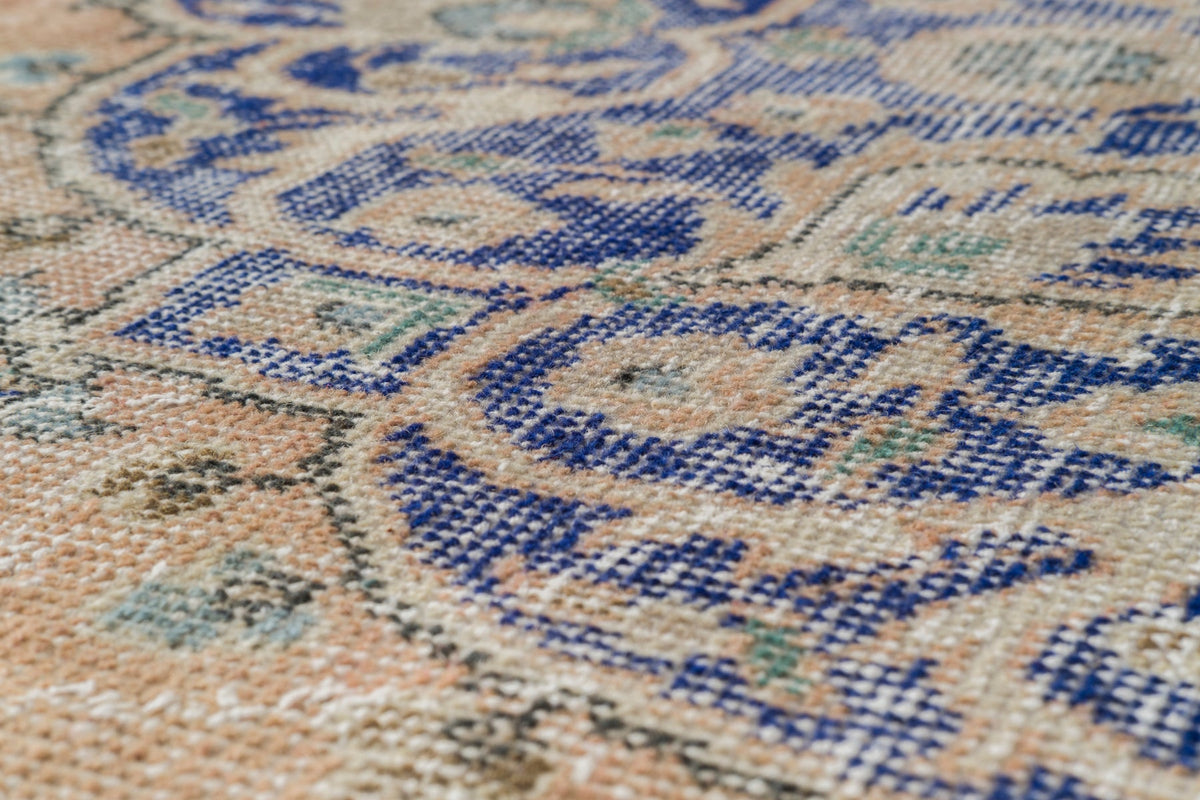 Vintage Distressed Rug Yllafir