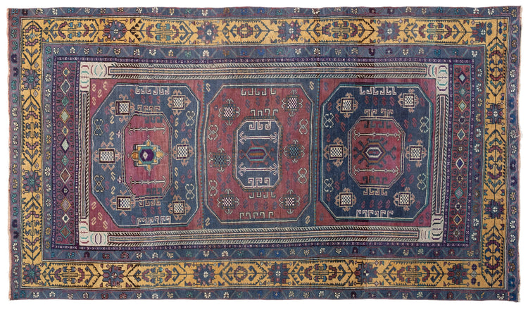 Vintage Turkish Rug Henach