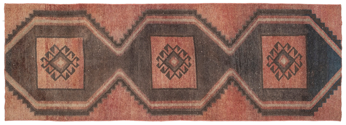Vintage Turkish Runner Rug Zigmuntas