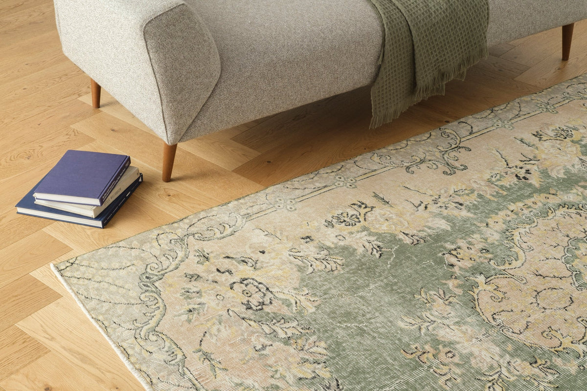 Vintage Distressed Rug Kaisy