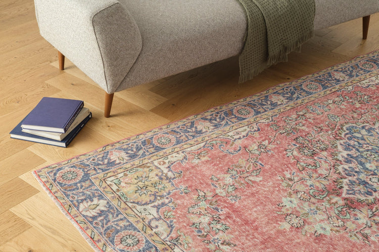Vintage Distressed Rug Tiziano