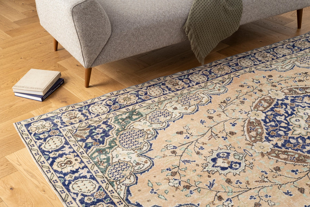 Vintage Persian Rug Ozara