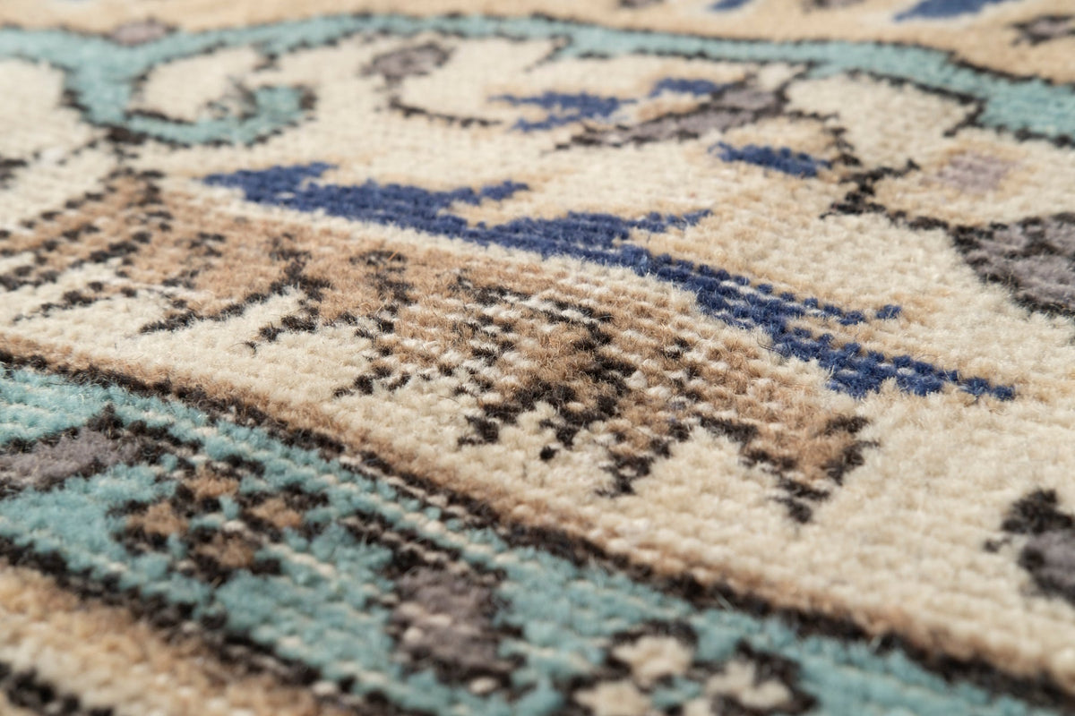 Vintage Distressed Rug Stojka