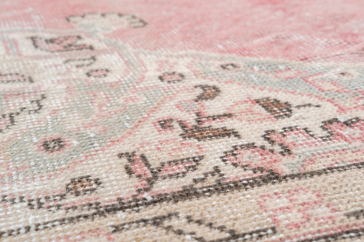 Vintage Persian Rug Eviara