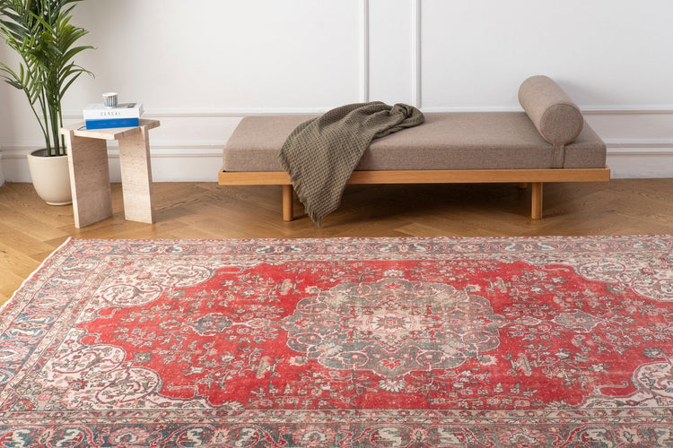 Vintage Persian Rug Sorira
