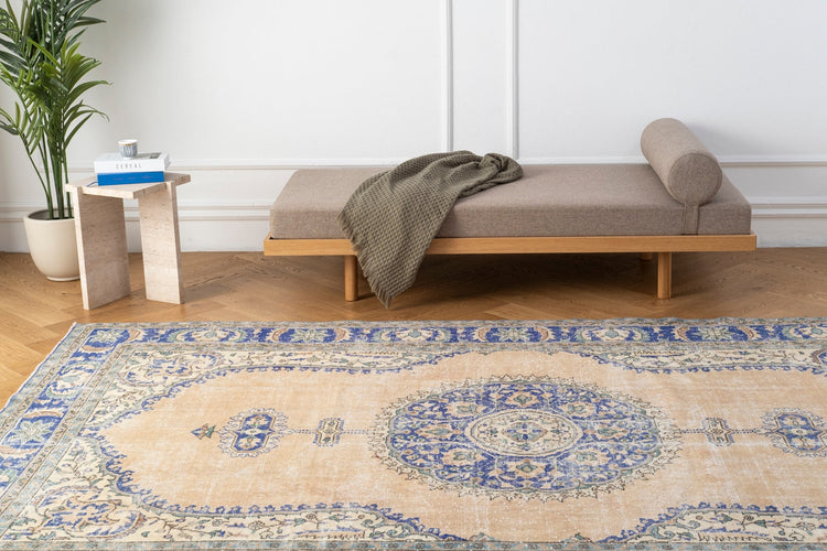 Vintage Persian Rug Imiria
