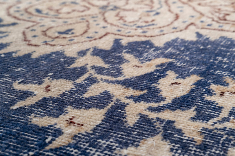 Vintage Persian Rug Zavia