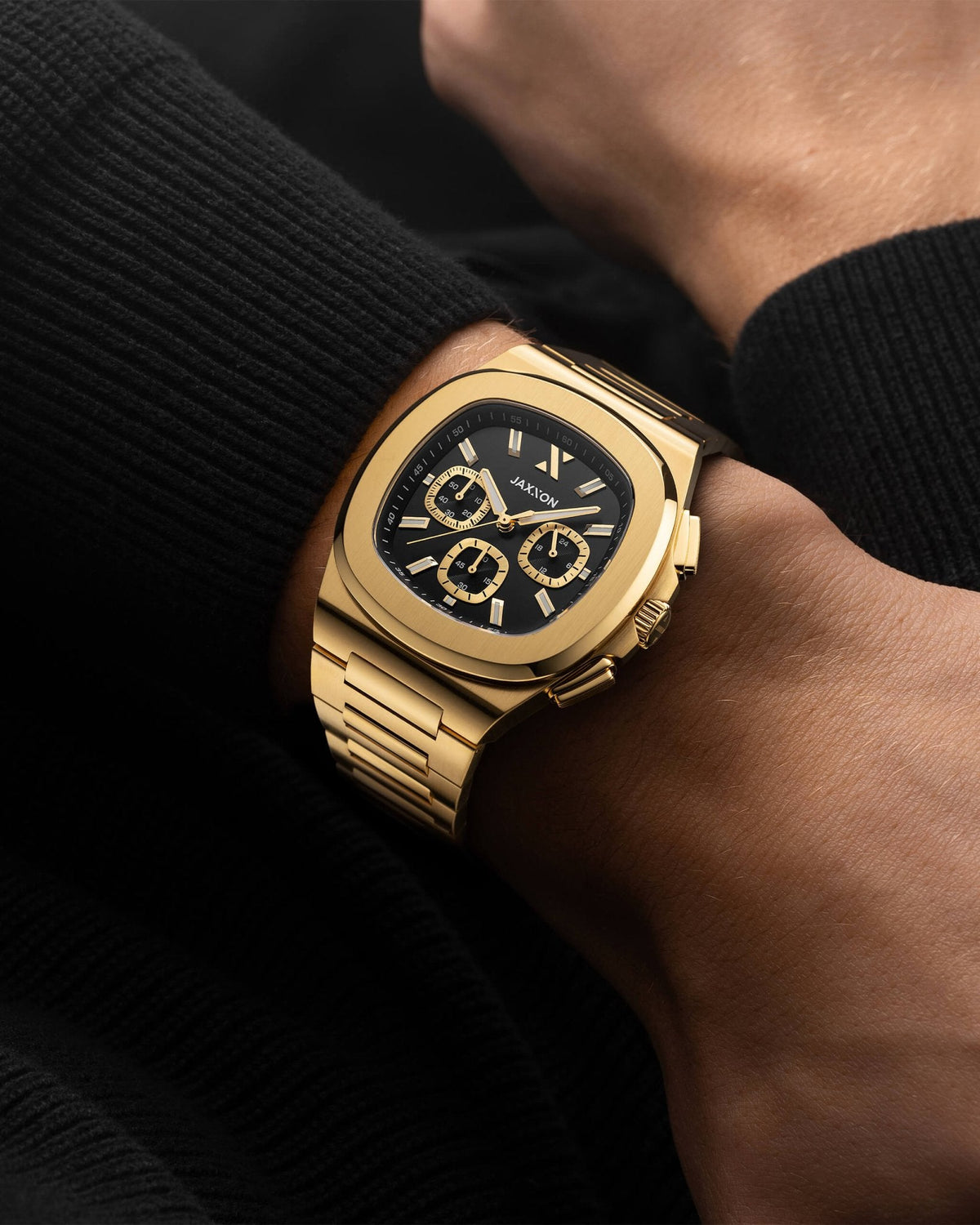 JX1 Chronograph Watch + Cuban Link Chain 8mm - JAXXON