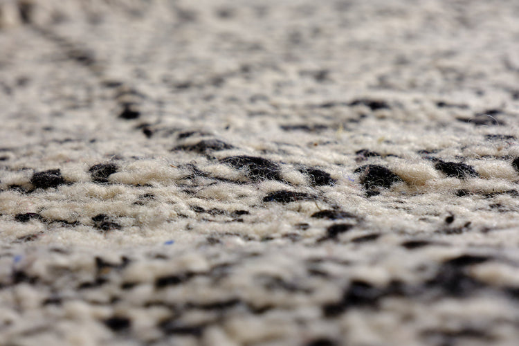 Vintage Moroccan Rug Itiel