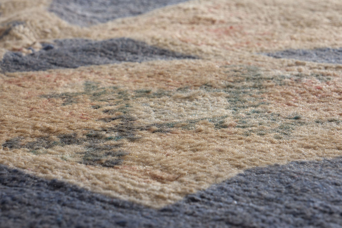 Vintage Moroccan Rug Fayra