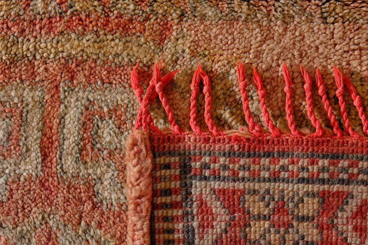 Vintage Moroccan Rug Ryuichi