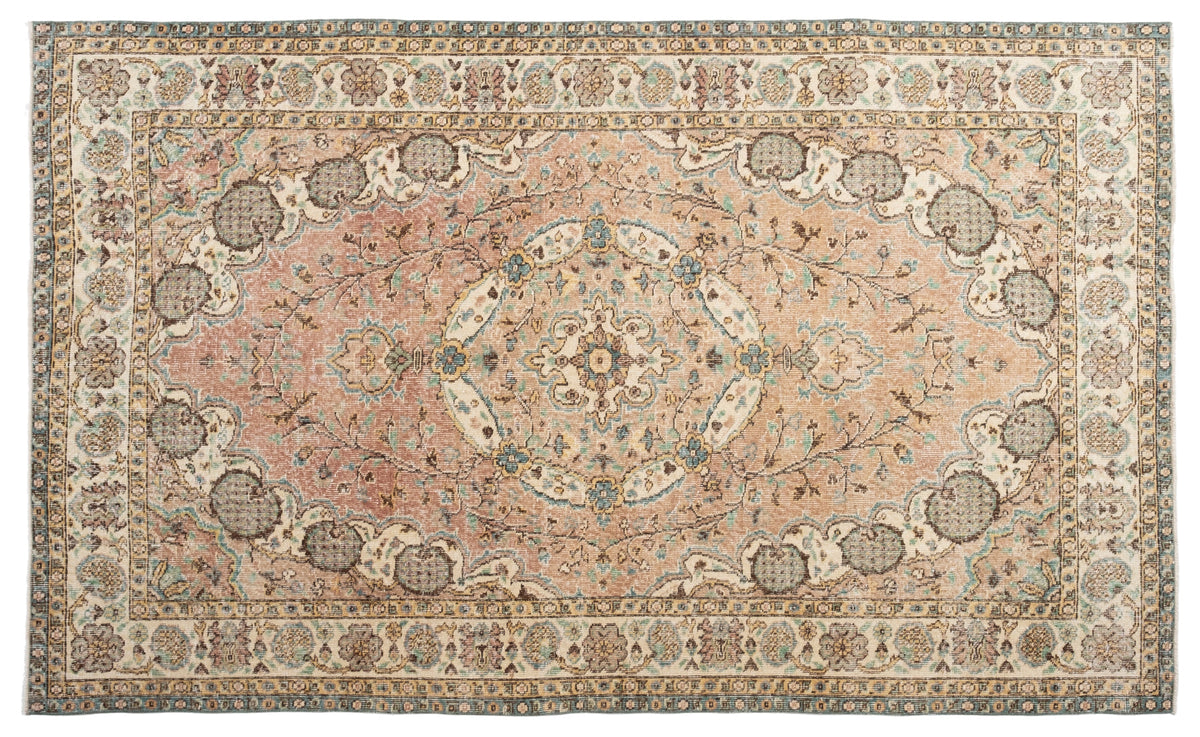 Vintage Distressed Rug Yloth