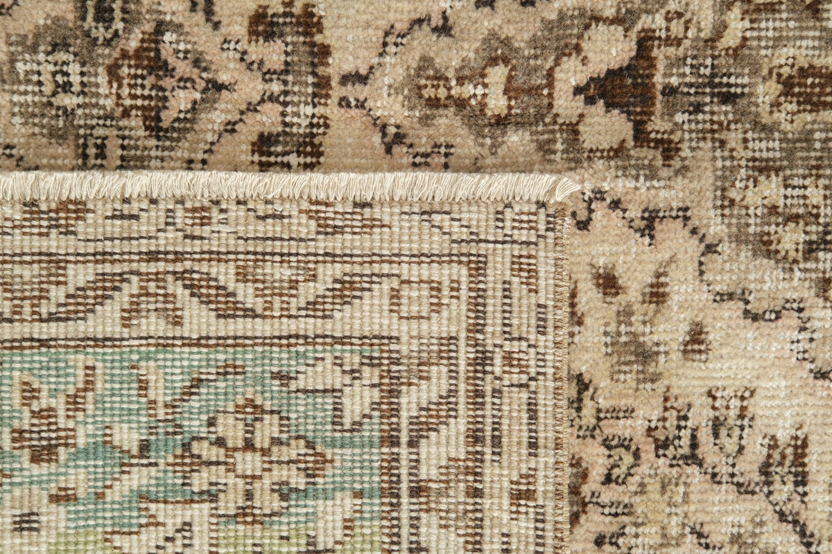 Vintage Distressed Rug Zivodrag