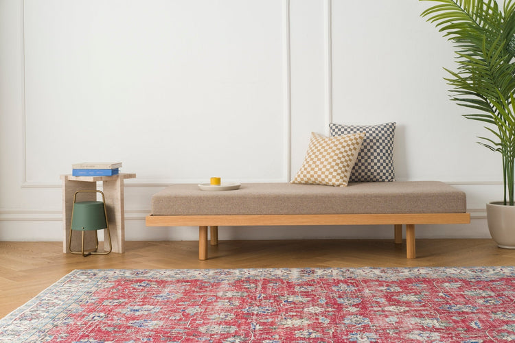 Vintage Distressed Rug Aodh