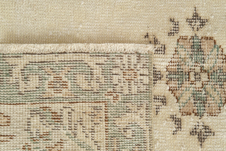 Vintage Distressed Rug Boze