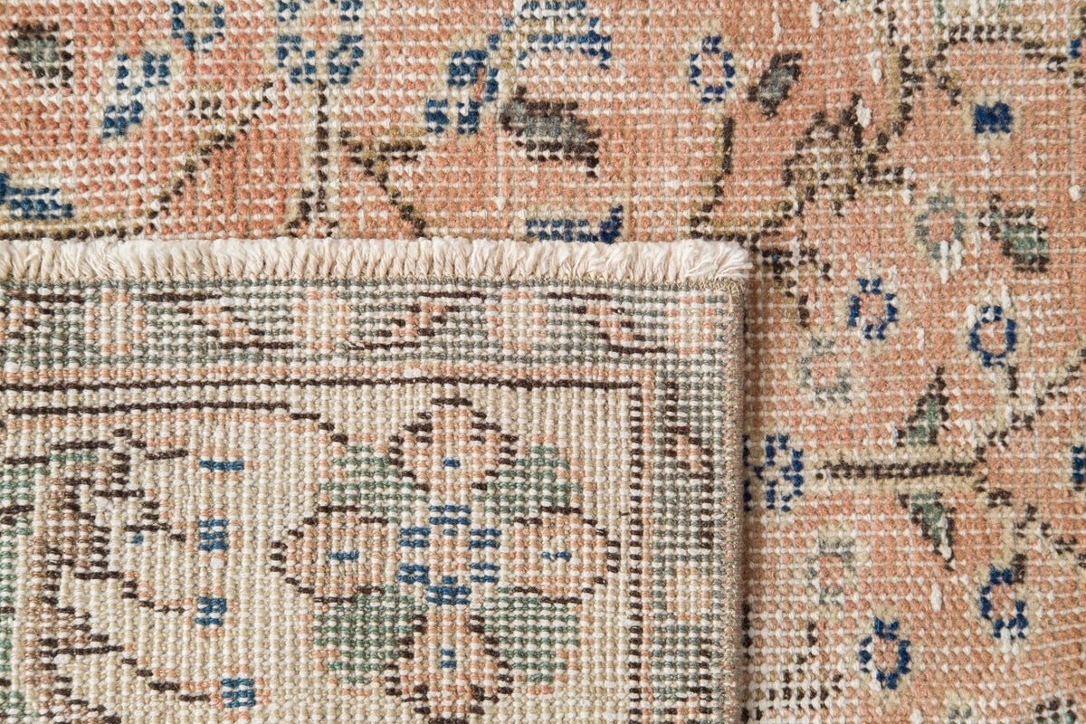 Vintage Distressed Rug Marnix