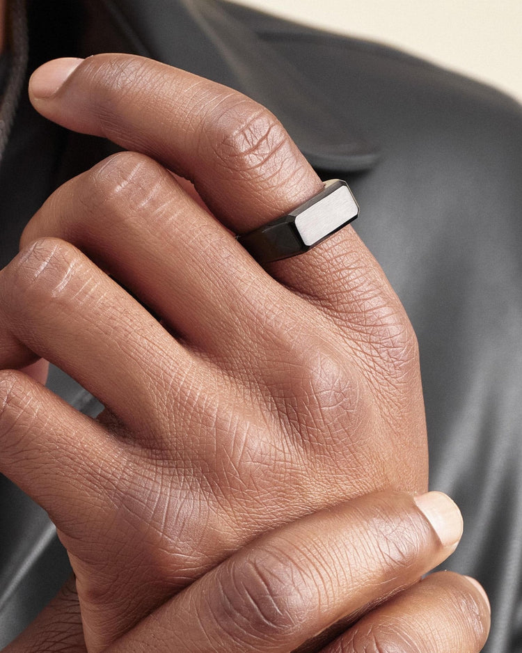 Signet Ring Black - JAXXON