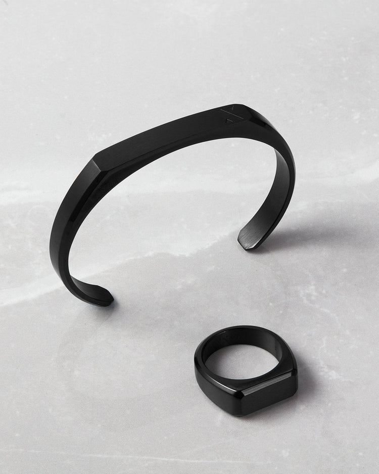 Signet Ring Black - JAXXON