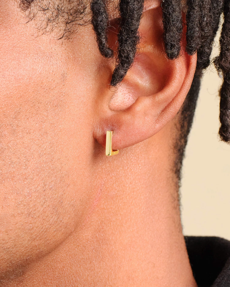 Square Huggie Earrings - Gold - JAXXON