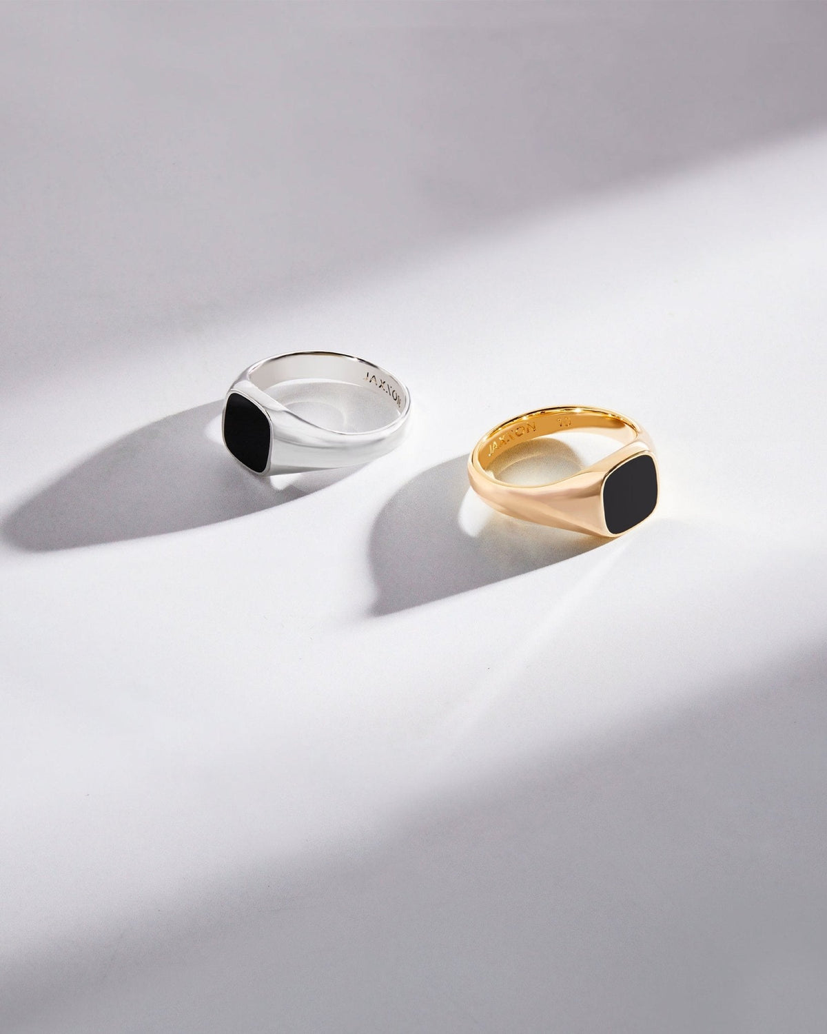 Square Signet Ring Silver - JAXXON