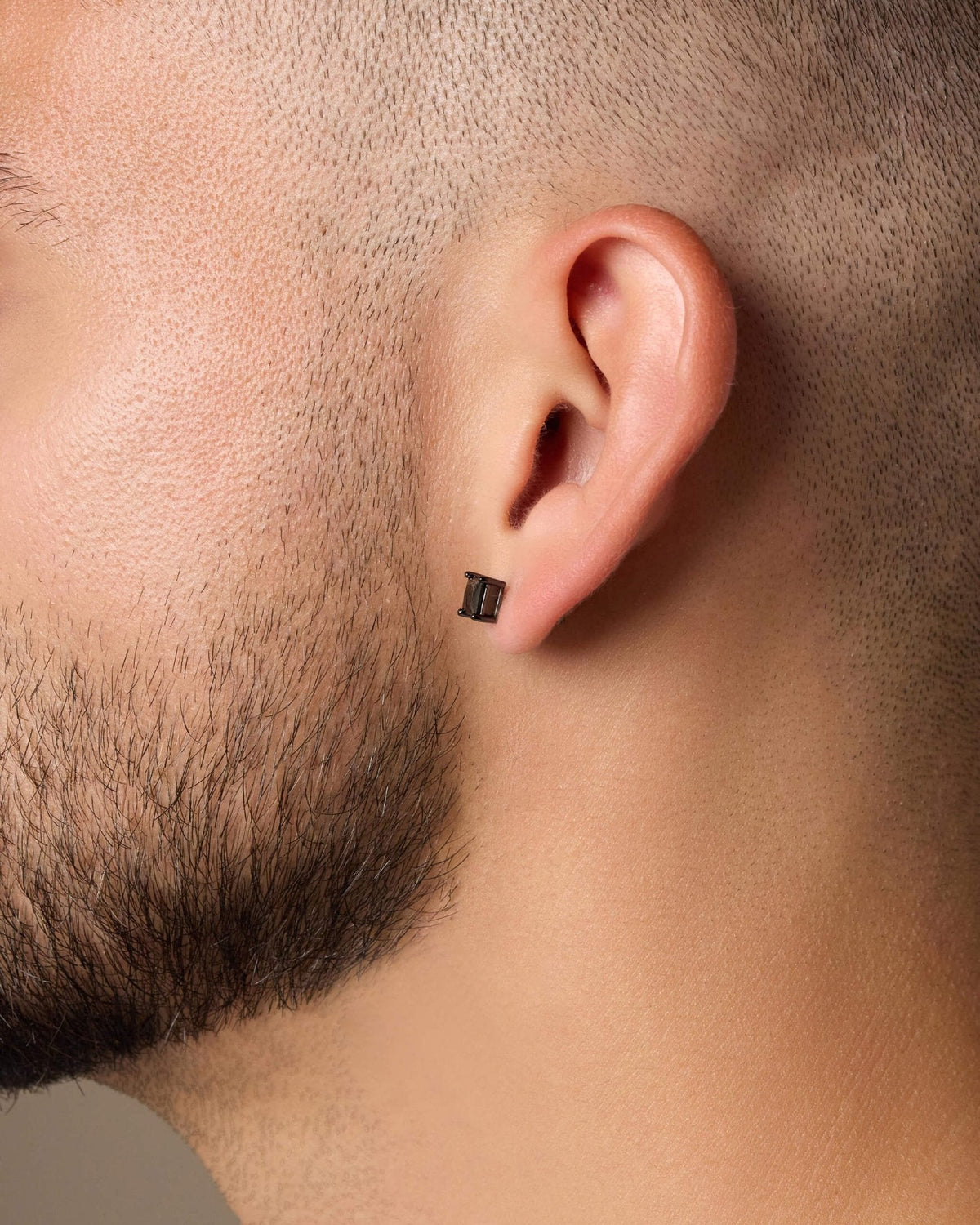 Square Stud Earrings Black - JAXXON