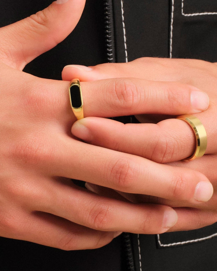 Stadium Signet Ring Gold - JAXXON