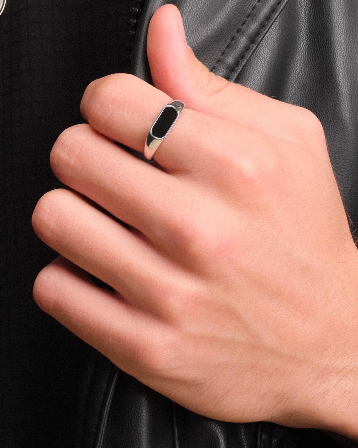 Stadium Signet Ring Silver - JAXXON