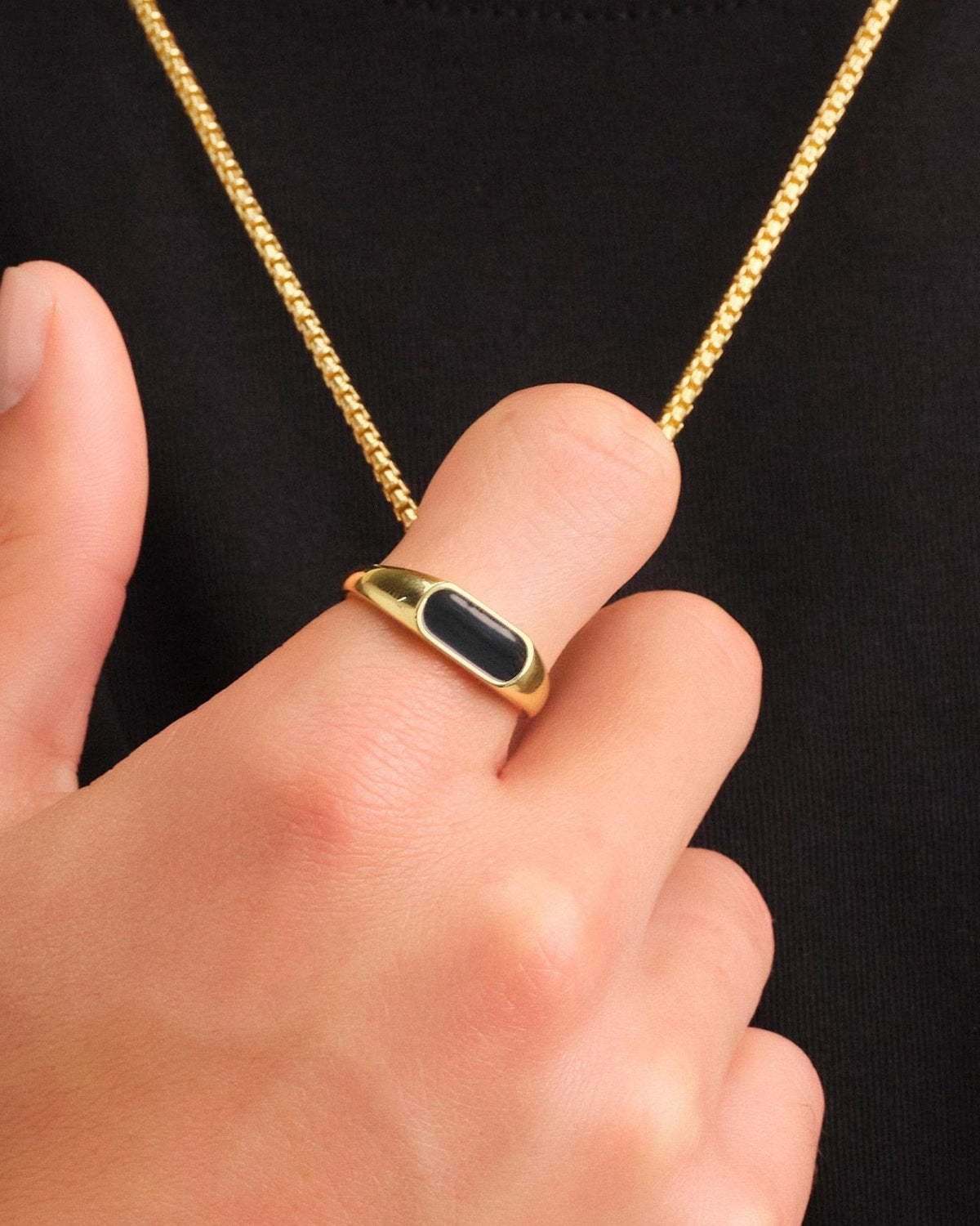 Stadium Signet Ring Gold - JAXXON