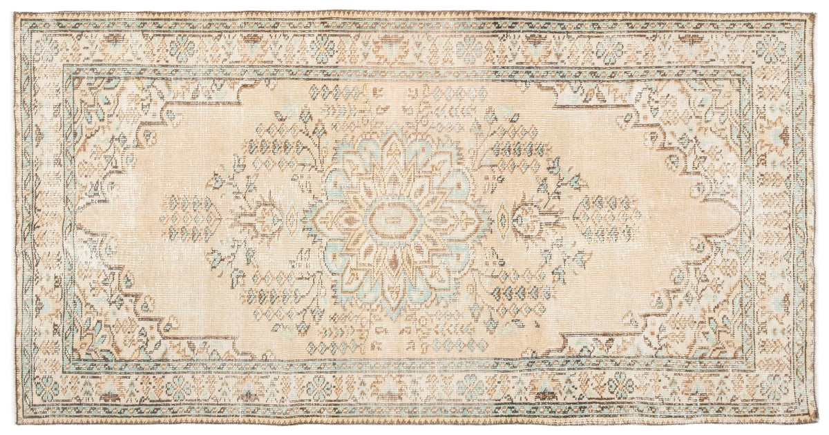 Vintage Distressed Rug Yuna