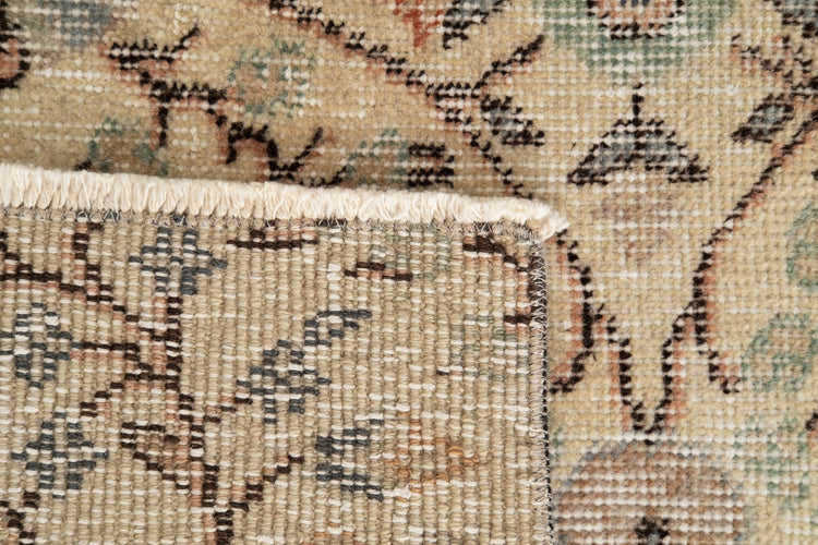 Vintage Distressed Rug Ludgardo